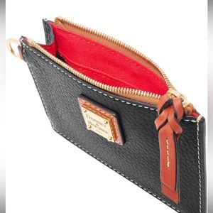 New black Dooney & Bourke pebble grain card holder minimalist wristlet wallet